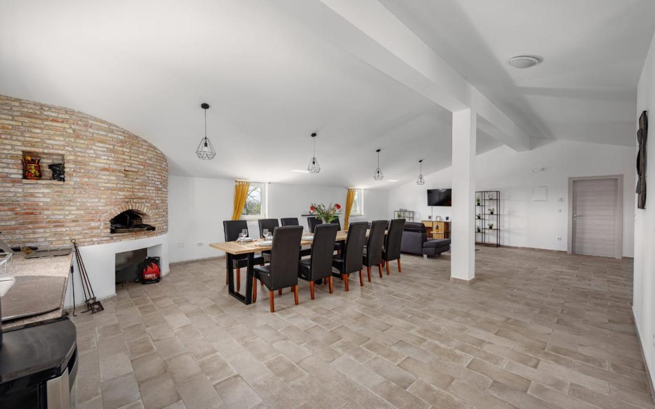 Apartments Valeria Divsici Exterior photo